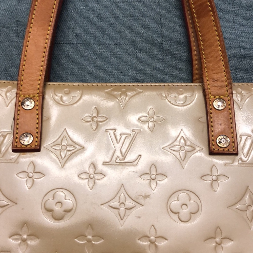 Louis Vuitton Monogram Vernis Yellow Leather Tote - Picture 3 of 12
